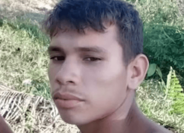Em Manaus, homem é procurado pela polícia acusado de esfaquear a cunhada dentro de casa