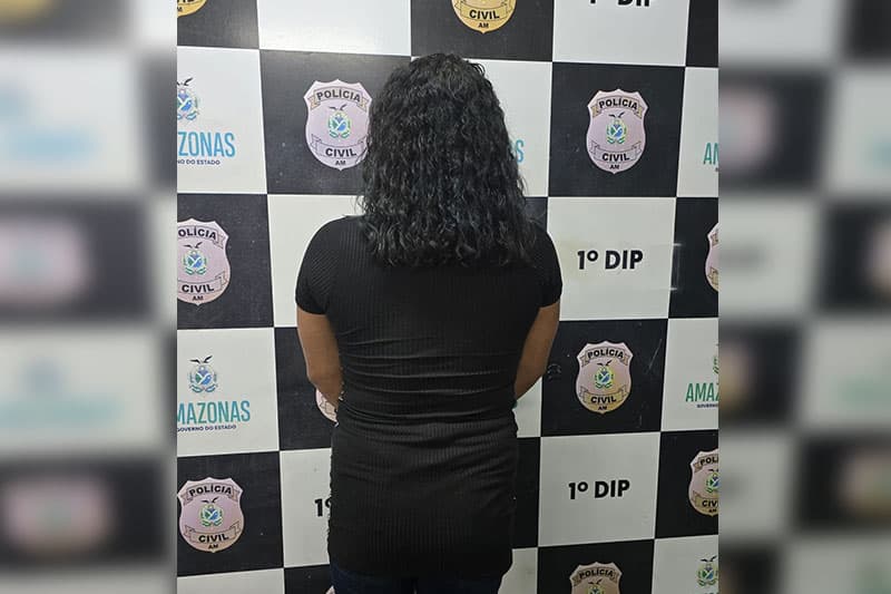 Travesti é presa tentando viajar para Florianópolis com maconha na mala