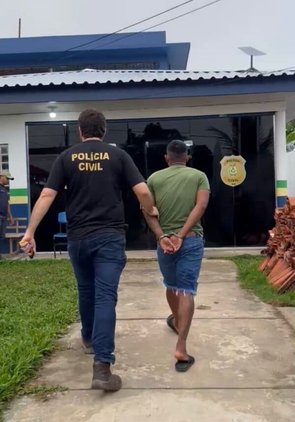 Polícia prende homem por tráfico de drogas e apreende espingarda, no AM