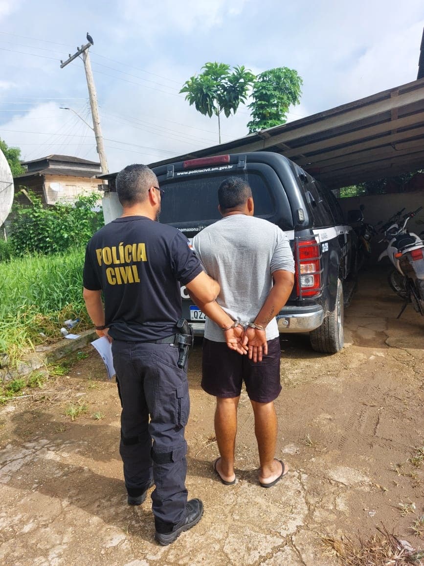 Homem é preso após agredir esposa por ciúmes, em Alvarães, no AM