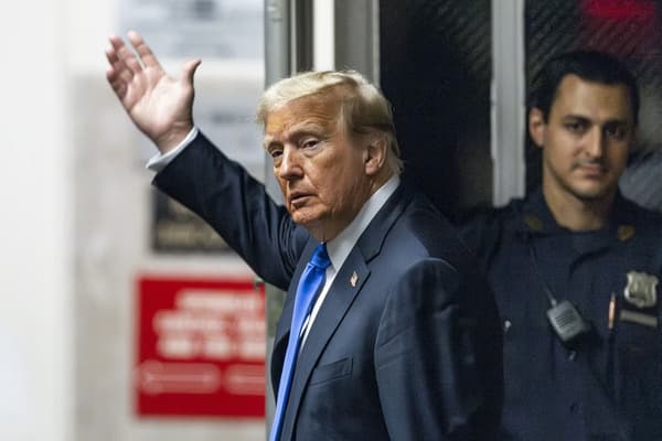 “Nunca irei me entregar”, diz Donald Trump ao afirmar que júri foi manipulado