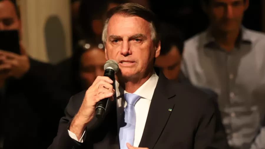 Bolsonaro se manifesta sobre decisão de Moraes: “Perseguição sem fim”
