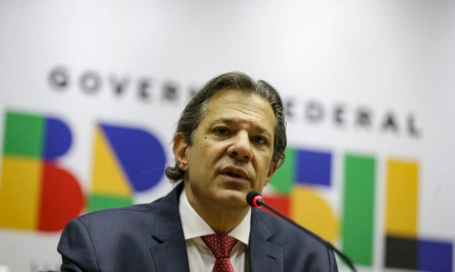 Prefeitos e governo tentam acordo sobre desoneração da folha de cidades até sexta-feira (17)
