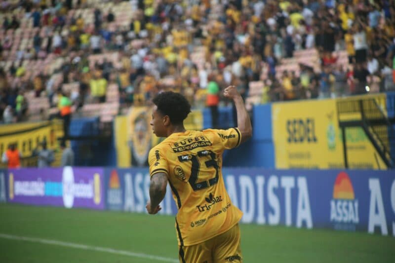 Amazonas FC vai enfrentar Santos de Pelé na Arena da Amazônia neste sábado (11)