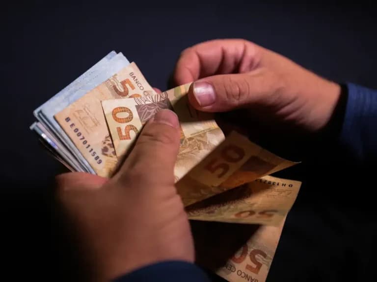 Cláusula de Desempenho ameaça deixar 11 partidos sem recursos