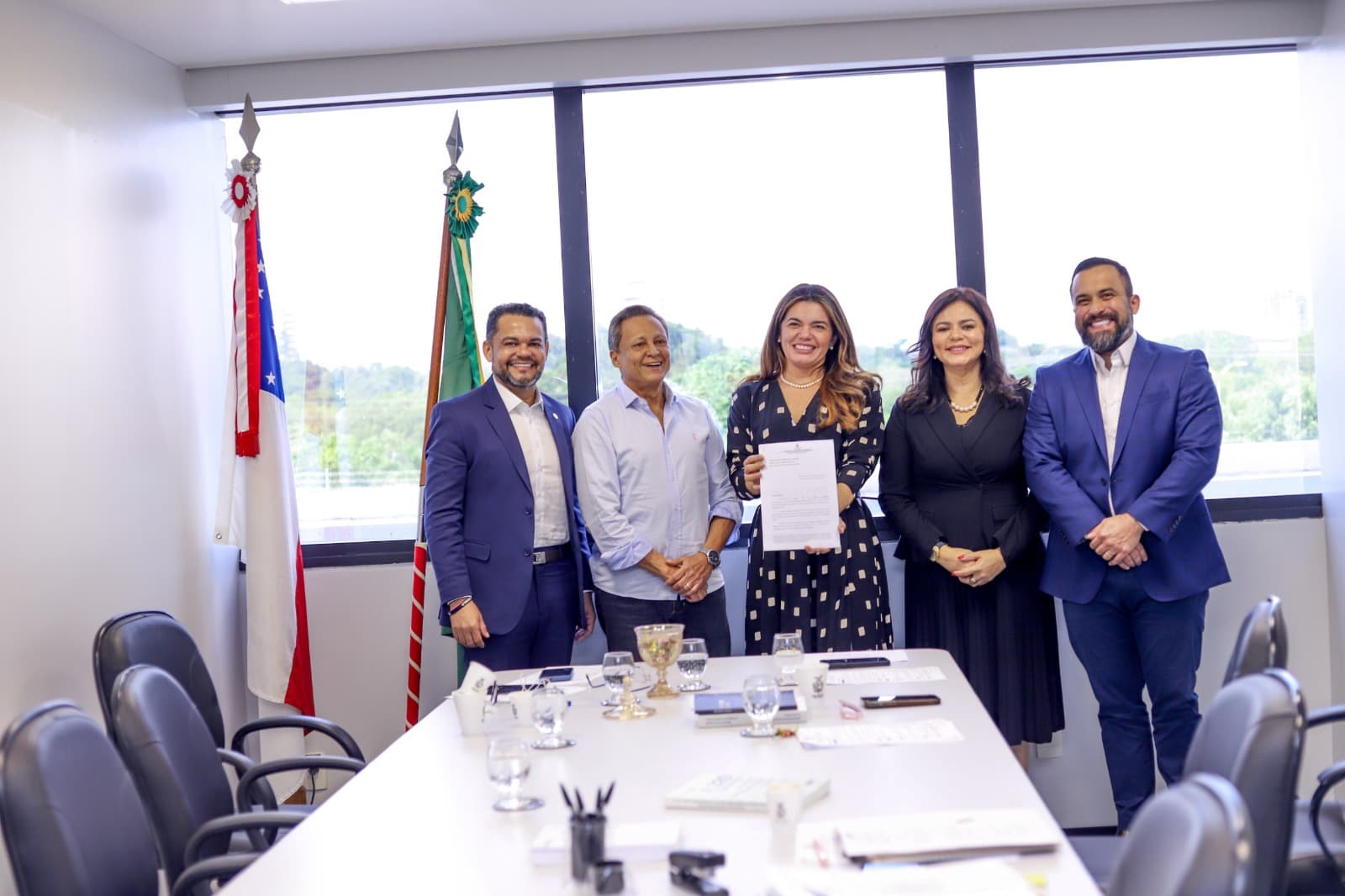 Comissão da Aleam analisa PL que define diretrizes orçamentárias para 2025