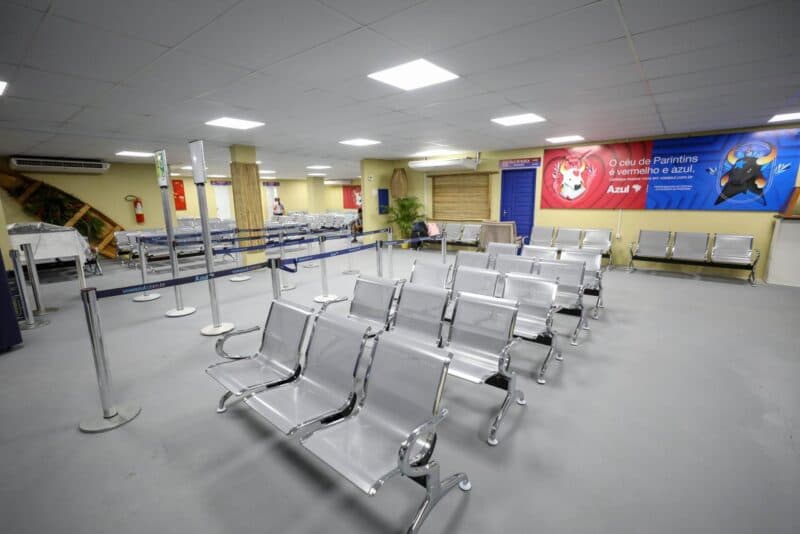 Em Parintins, aeroporto Júlio Belém é revitalizado e 150 triciclos são reformados