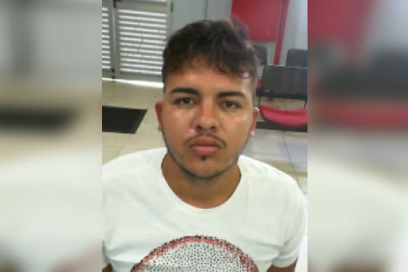 Polícia Civil procura por homem pelo crime de roubo à loja na zona Leste de Manaus