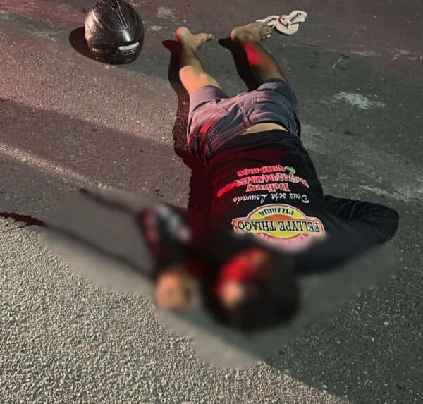 Veja vídeo de entregador que foi morto com tiro na cabeça, em Manaus