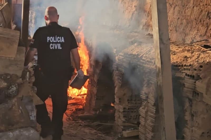 AM: 22 quilos de maconha apreendidas em embarcação são incineradas em Fonte Boa