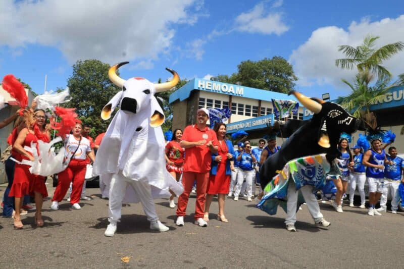 Galera do Garantido vence desafio de maior doador de sangue em Manaus