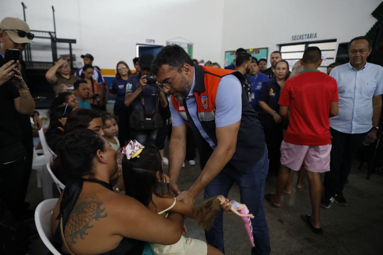 Famílias atingidas por incêndio de grandes proporções em Nhamundá receberão auxílio de R$ 30 mil