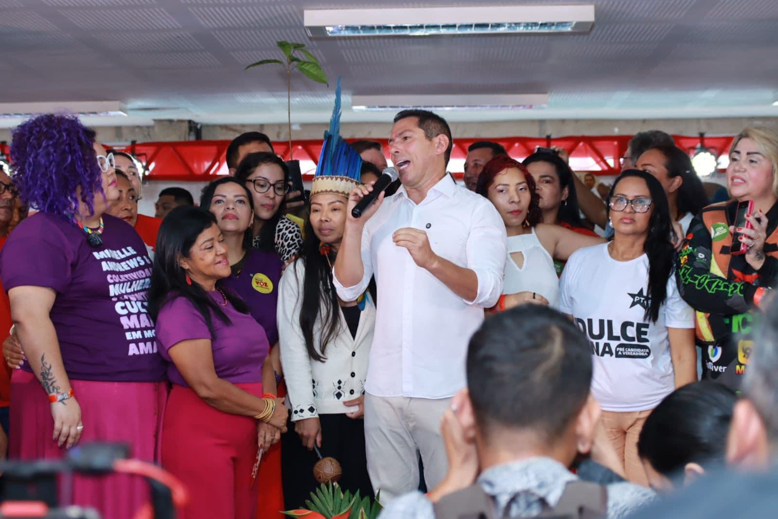 Marcelo Ramos alfineta David Almeida durante convenção partidária: “falta de conexão com a vida real da nossa gente”