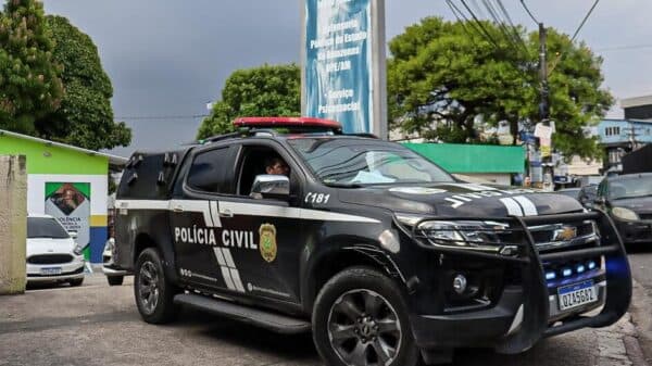 Filho é preso após ameaçar tocar fogo na casa dos pais idosos na zona Sul de Manaus