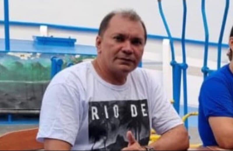 Famílias pedem ajuda para encontrar desaparecidos após incêndio em barco em Uarini