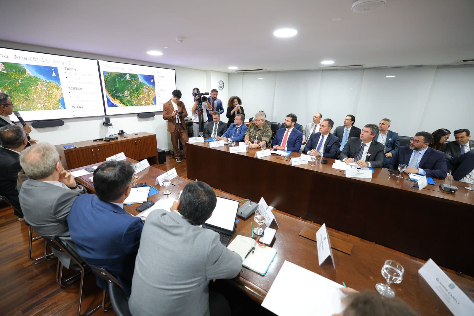 Queimadas: Wilson Lima cobra atuação do Governo Federal e Estados para medidas emergenciais