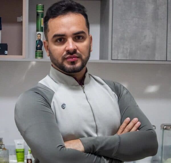 Biomédico desaparece após sair de festa com amigo em Manaus