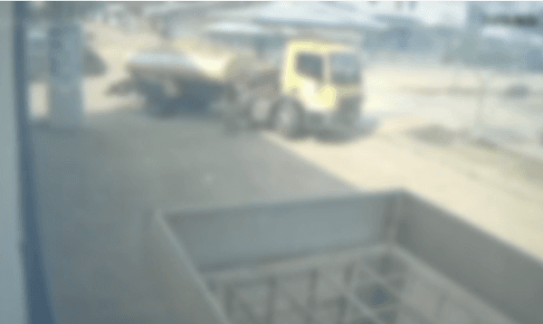 VÍDEO: Morador de rua é esmagado por caminhão-pipa no município de Anori