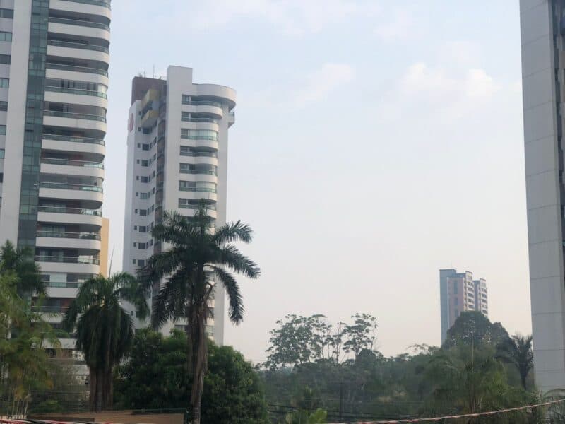 Manaus amanhece com qualidade do ar ‘péssimo’ devido à fumaça das queimadas
