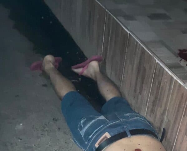 Moradores encontram homem morto no meio da rua na Compensa