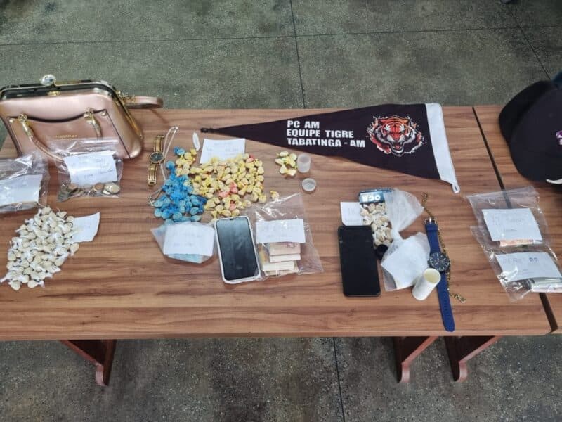 Quarteto é preso com cocaína, pasta base de cocaína e dinheiro, em Tabatinga