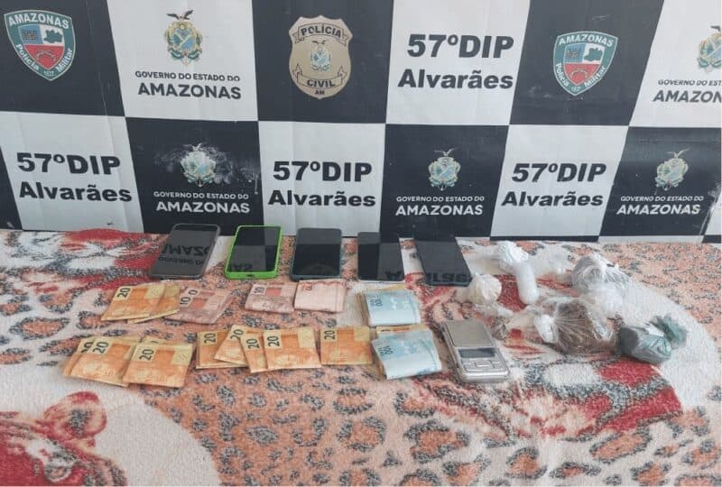 Em Alvarães, irmãs são presas com drogas e mais de R$ 3 mil oriundos do tráfico