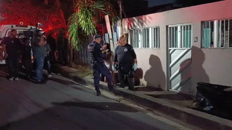 Filhos matam o próprio pai com várias facadas na zona Leste de Manaus