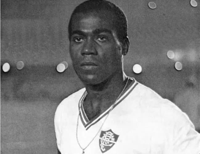 Ídolo do Fluminense, Denílson morre aos 81 anos