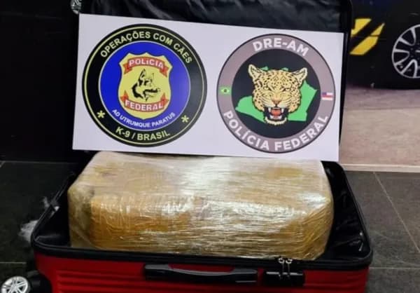 Mulher é presa com 15 kg de maconha no aeroporto de Manaus