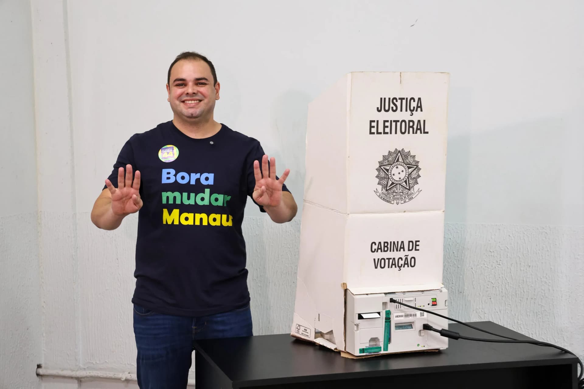 Roberto Cidade vota e aposta em segundo turno: “acredito muito que nós vamos”