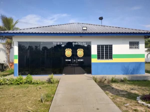 Homem é preso pela terceira vez por perseguir mulher e filha no AM