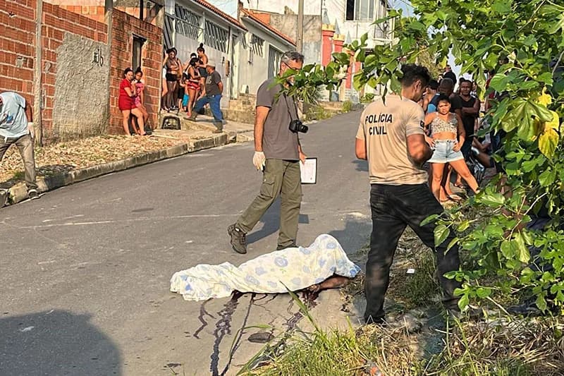 Com mãos e pés amarrados, homem procurado por feminicídio é encontrado morto na zona Norte de Manaus