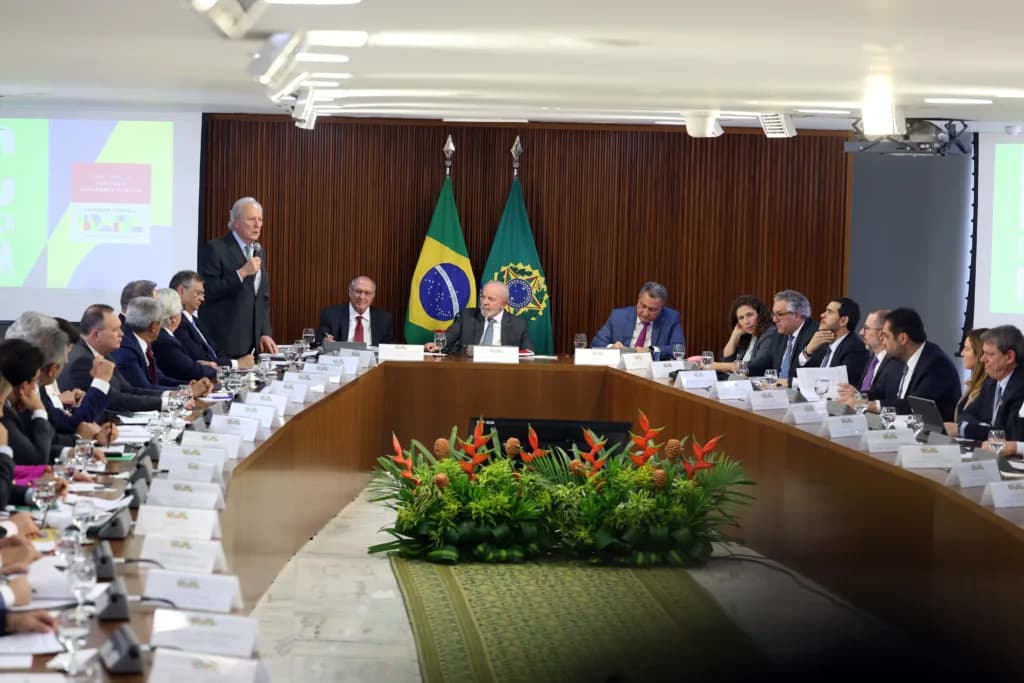 Governo do Brasil amplia lista de anistiados da ditadura
