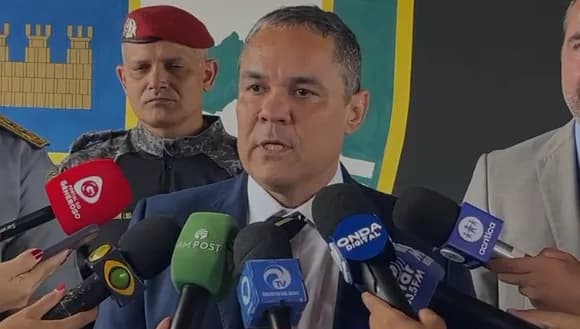 VÍDEO: “Não existe fórmula mágica em segurança pública”, diz Coronel Vinicius ao fazer balanço de ações