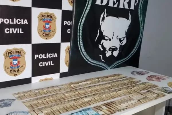 Estudante de direito é presa durante apresentação de TCC, em MT