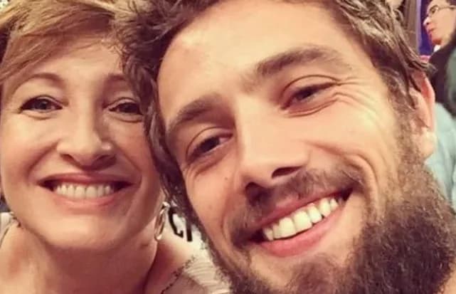 Ator Rafael Cardoso é processado por Sônia Bridi após ser ameaçada e ter a casa invadida