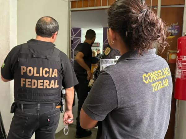 PF prende integrante de banda de música infantil suspeito de estuprar crianças em Manaus