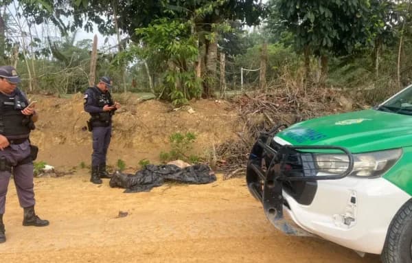 IMAGENS FORTES: Com dedos decepados, corpo é encontrado em saco de lixo no ramal do Brasileirinho