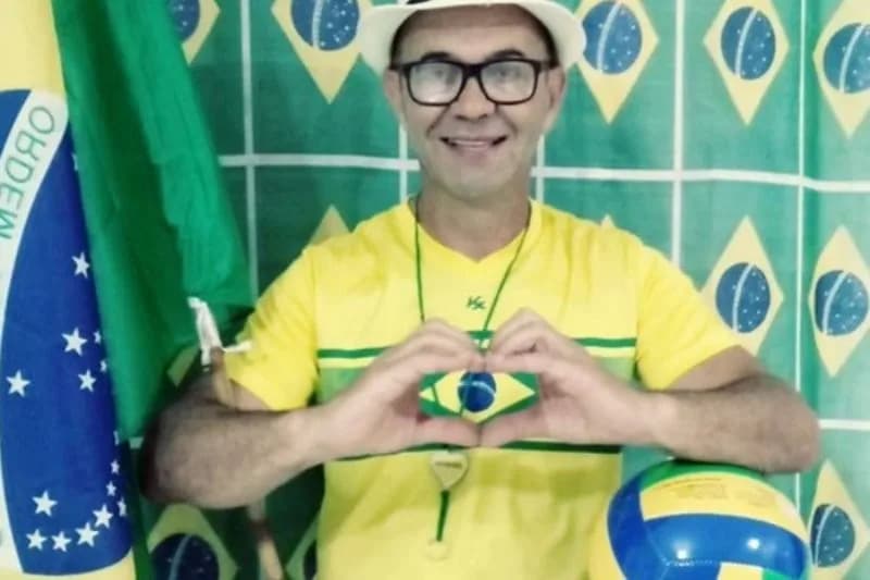PF aguarda decisão judicial para analisar dados de homem-bomba que atacou o STF