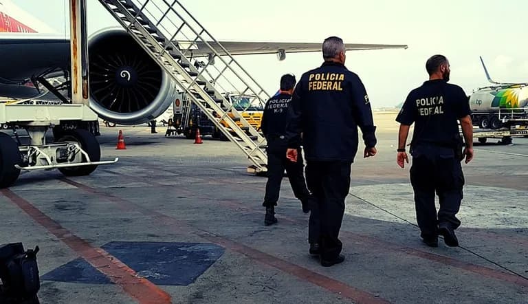 Homem é preso em flagrante por estupro de vulnerável em voo dos EUA
