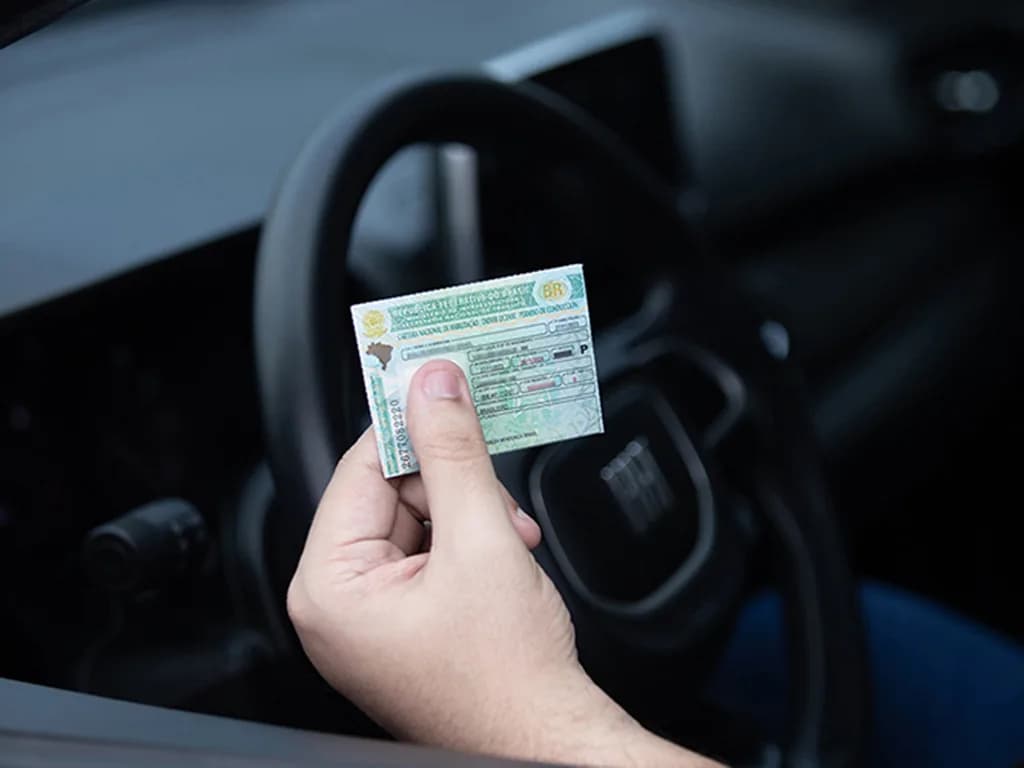 Detran-AM dá dicas para manter documentações e veículos em dia; confira