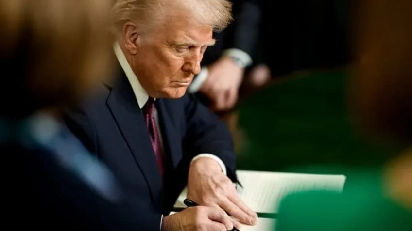 De imigração a políticas sociais: Trump revoga 78 decretos de Biden no 1º dia; confira a lista