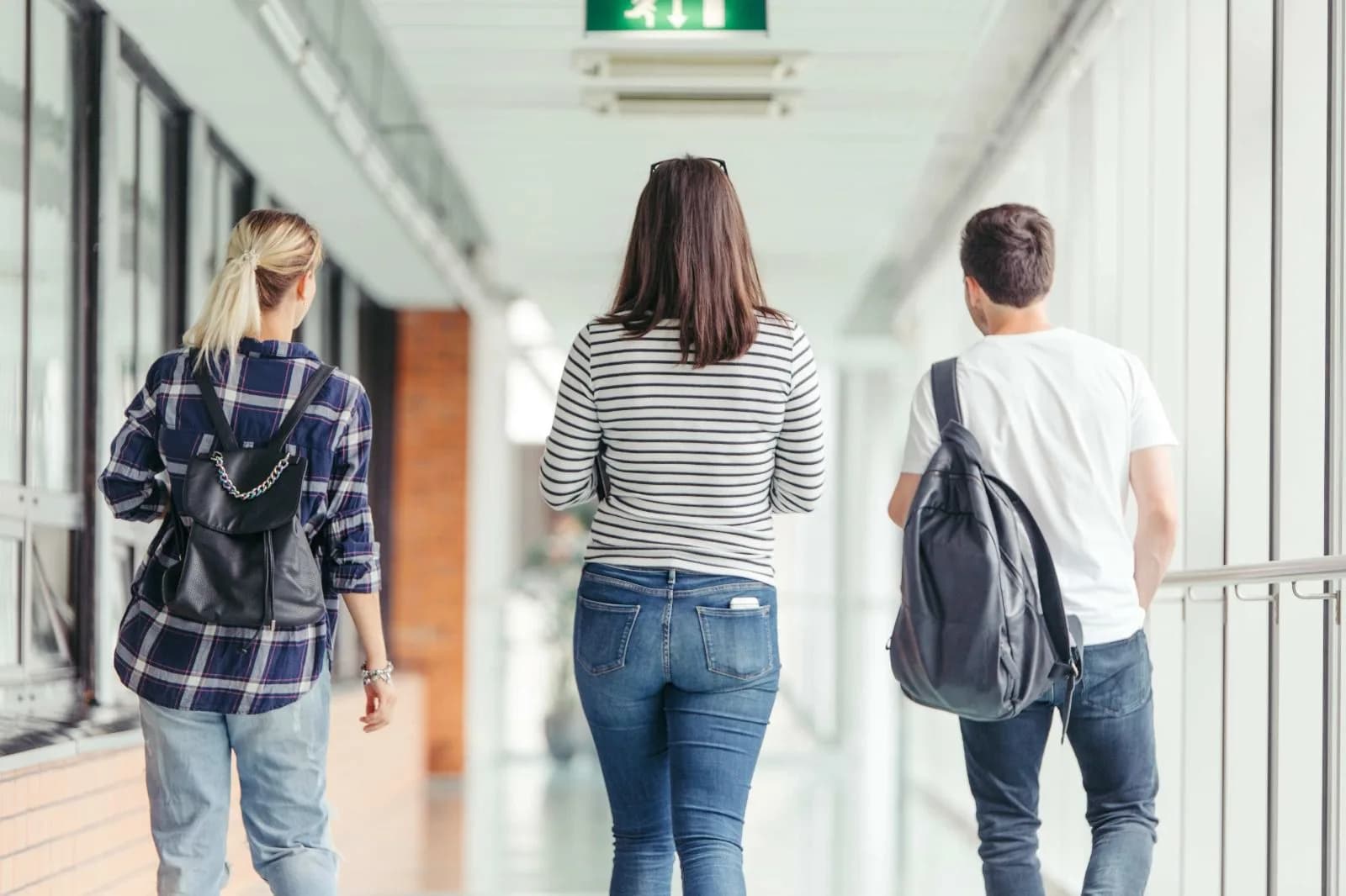 44% dos universitários já trancaram o curso por não conseguir pagar mensalidades, revela Serasa