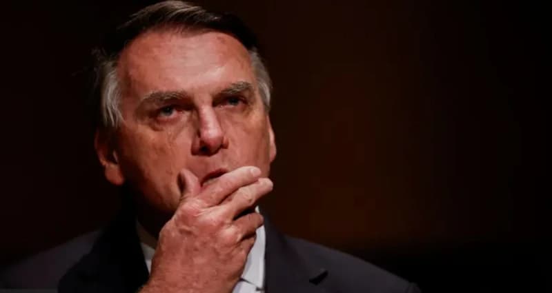 Deputados do PT pedem que Jair Bolsonaro use tornozeleira eletrônica; entenda