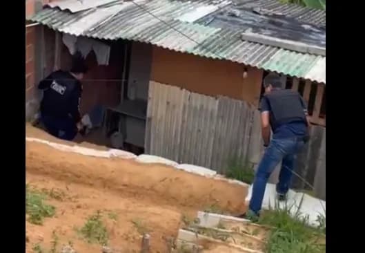 Mãe e namorado viciaram adolescente em drogas para prostituí-lo em Manaus; vítima contraiu HIV