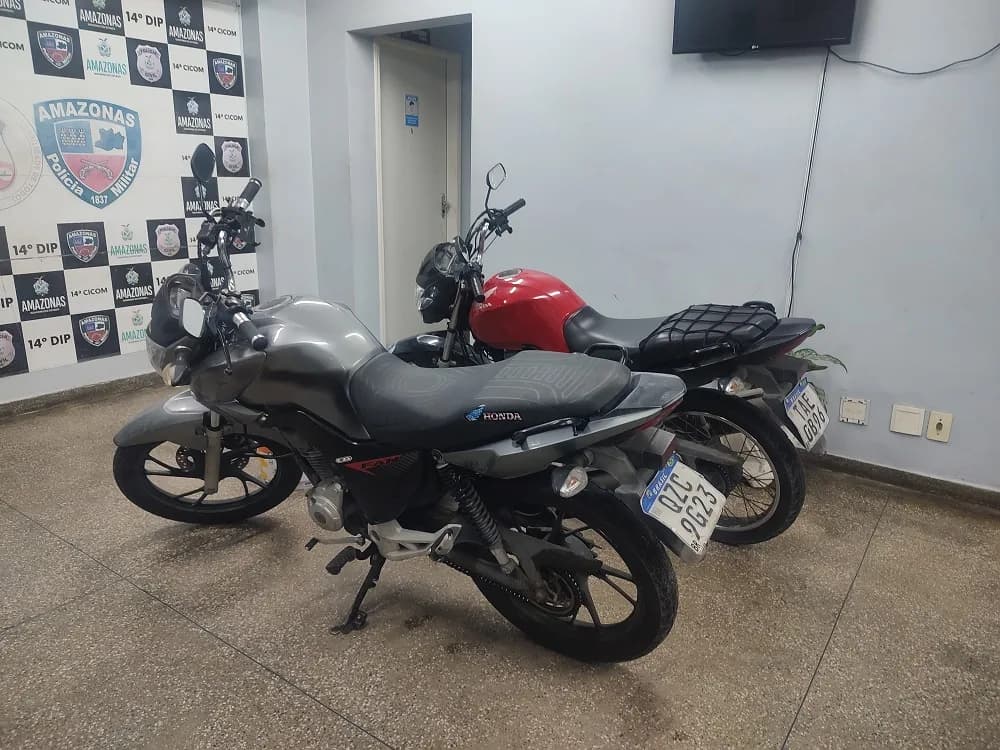 Duas motos roubadas são apreendidas na Zona Leste de Manaus