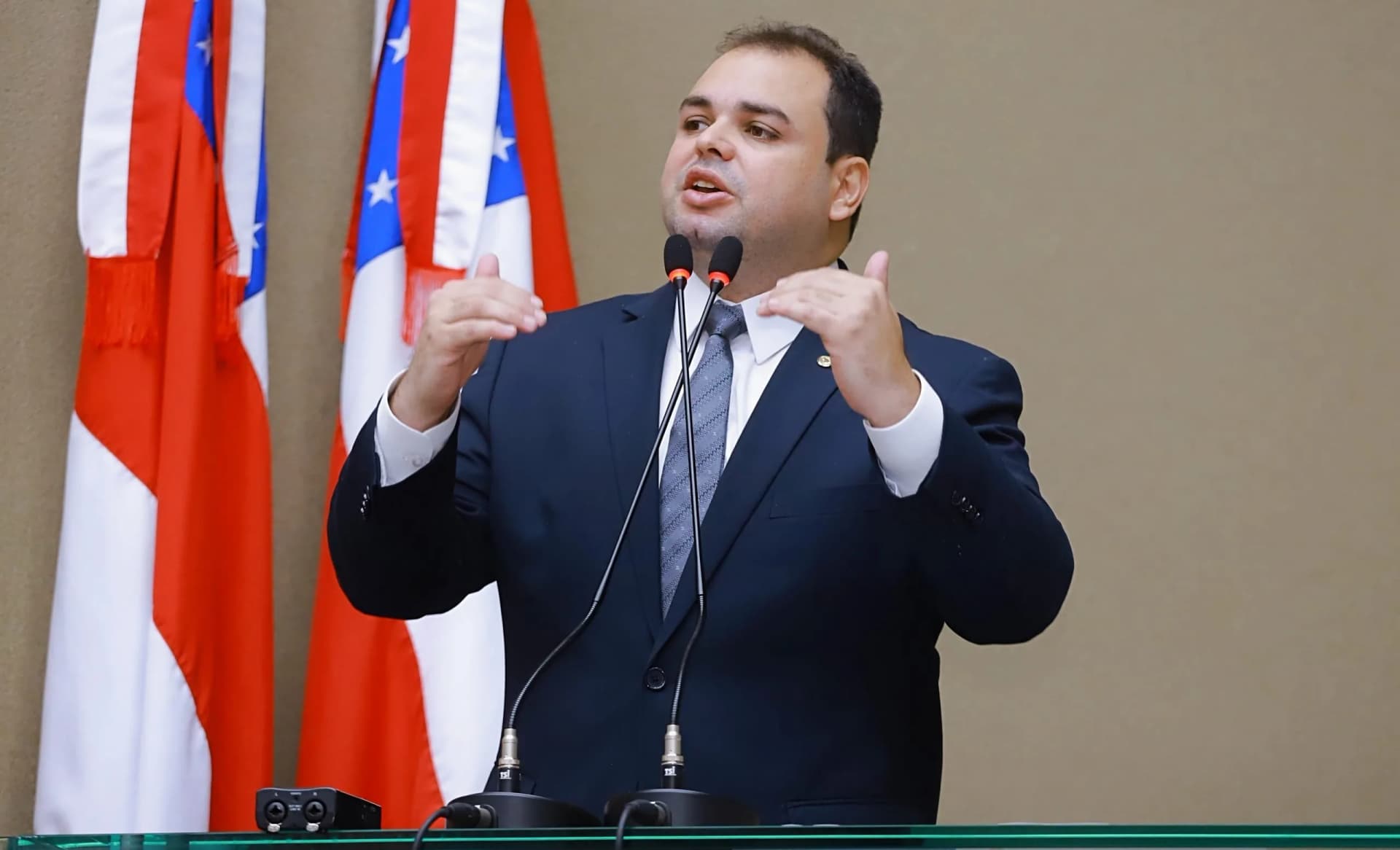 Roberto Cidade fica ao lado de Wanderley Monteiro após expulsão do Avante: “Isso não é o tipo de política que o povo do Amazonas quer”