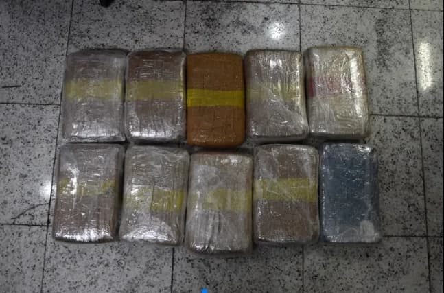 Traficante é alvo da PF em São Paulo após prisão de mulher com 10 kg de drogas no aeroporto de Manaus