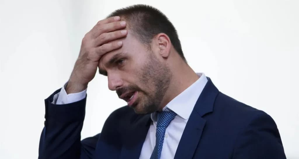 Eduardo Bolsonaro lamenta retirada de sanções dos EUA contra Moraes