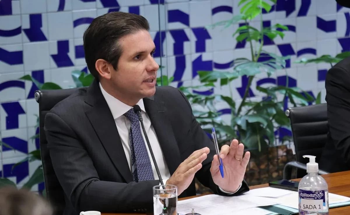 Câmara pede que STF adie anulação dos mandatos de 7 deputados; entenda o caso